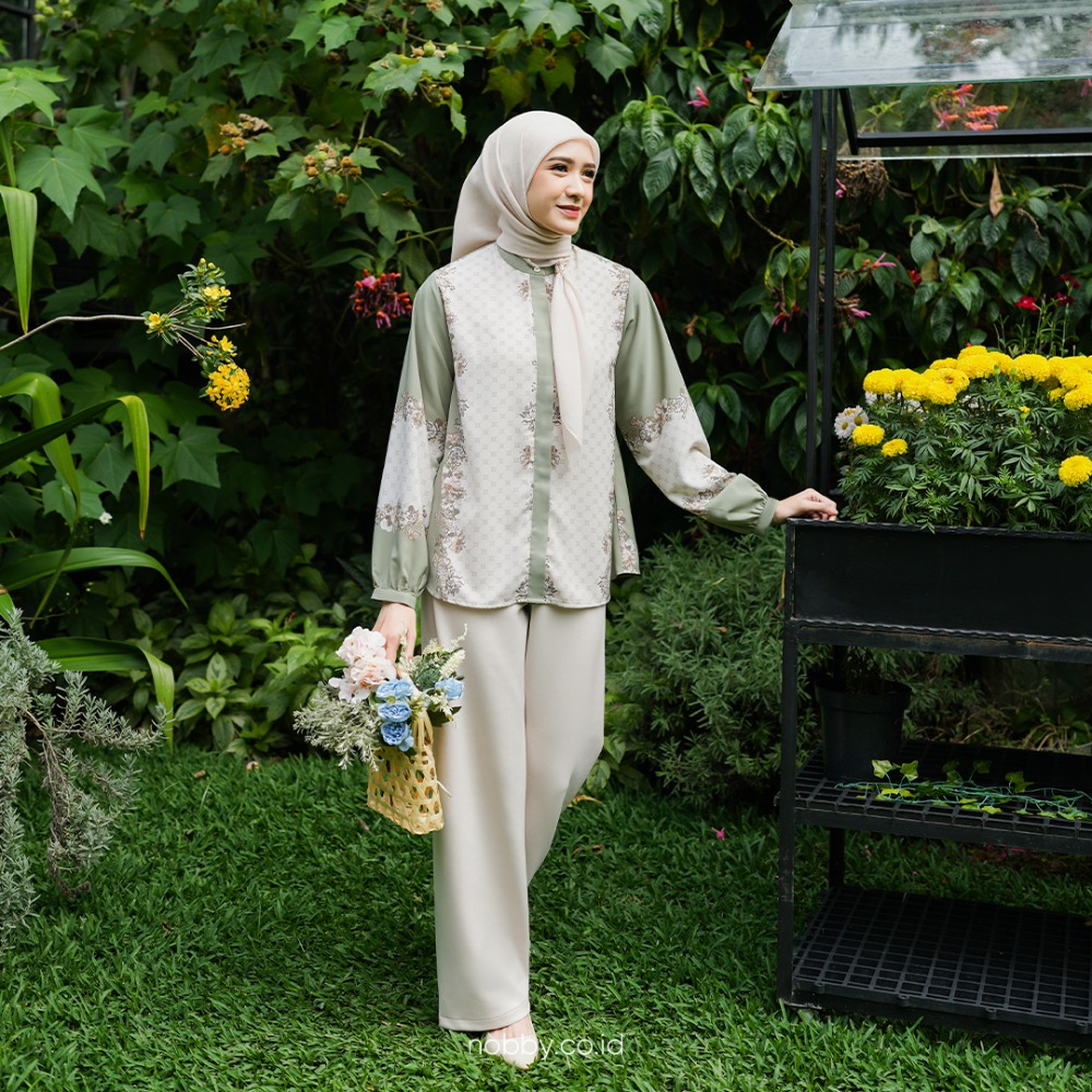 Fashion Hack: 6 Gaya Stylish dengan Lestari Shirt dari Nobby